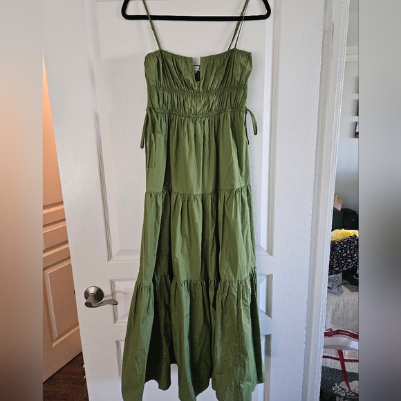 Moon River Dresses & Skirts - Green Maxi sun dress